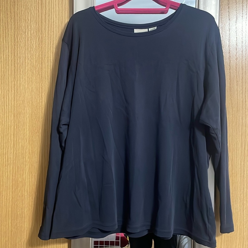 L.L Bean Women’s 2X black long sleeve base layer round neck FLAWS